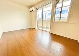 カインドネスハート 205 2階1LDKのリビング/ダイニング