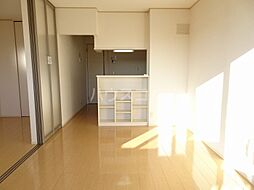 サニーフラット那珂 2階1LDKのリビング/ダイニング