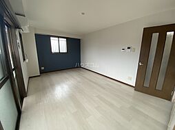 グランドヒルズ供米田5番館 302 3階1LDKのリビング/ダイニング