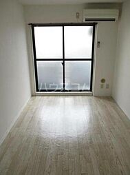 メゾン・ド・オルネ 401 4階ワンルームのリビング/ダイニング