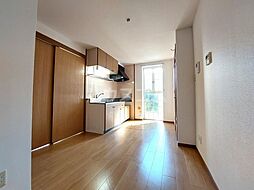 サン・ヴィラ 102 1階3DKのリビング/ダイニング