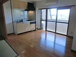 センチュリーパーク入場1番館 202 2階1LDKのリビング/ダイニング