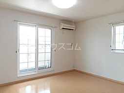 名鉄犬山線 西春駅 バス10分 伊勢山西下車 徒歩8分の賃貸アパート 2階1LDKのリビング/ダイニング