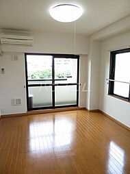 ブルックハウス 305 3階ワンルームのリビング/ダイニング