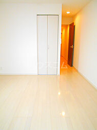 リブリ・ローズガーデン 201 2階1Kのリビング/ダイニング