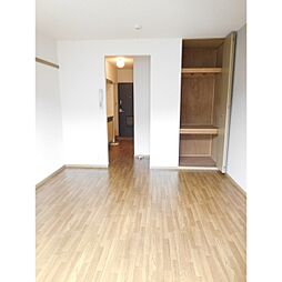 ビーライン本町 202 2階1Kのリビング/ダイニング