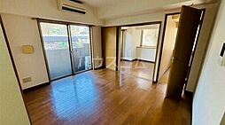 京王線 調布駅 徒歩10分の賃貸マンション 1階2LDKのリビング/ダイニング