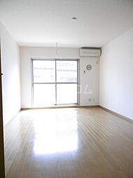 リバーアップ六実 203 2階1Kのリビング/ダイニング