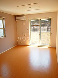 カーサ　ファヴォーレ　I 101 1階1LDKのリビング/ダイニング