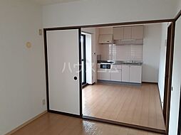 エストセゾン 203 2階3DKのリビング/ダイニング