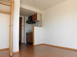 一ツ木ヒルズ 301 3階1Kのリビング/ダイニング