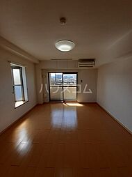 カーサ・セレーノ 301 3階ワンルームのリビング/ダイニング