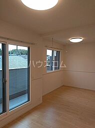 エスターテ 203 2階2LDKのリビング/ダイニング