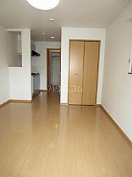 バルビゾンI 301 3階ワンルームのリビング/ダイニング