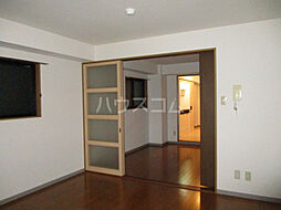 レジデンスカープ茂原 3階2Kのリビング/ダイニング