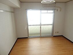 サン嵐山 205 2階1Kのリビング/ダイニング