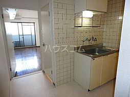 カーサヴェルデ 203 2階1Kのリビング/ダイニング