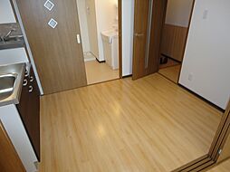 セントポーリア嵯峨野清水町 102 1階1Kのリビング/ダイニング