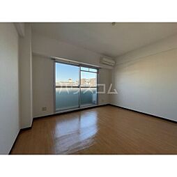 高辻ロイヤルフラッツ 2階1Kのリビング/ダイニング