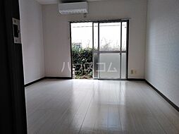 グリーンハイツ 102 1階1Kのリビング/ダイニング