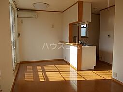 フレスクーラ　ガーデン 2階1LDKのリビング/ダイニング