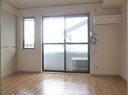 フレマリール鎌ヶ谷　Ｃ 2階3DKのリビング/ダイニング