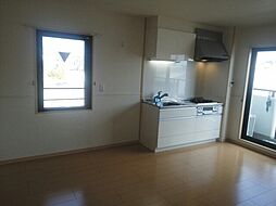 プレッソ鳥羽離宮 3階1LDKのリビング/ダイニング