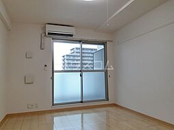 阪急伊丹線 新伊丹駅 徒歩5分の賃貸マンション 4階ワンルームのリビング/ダイニング