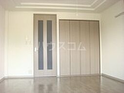 リバーサイド都 1階1Kのリビング/ダイニング