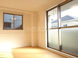 リジュール 202 2階1LDKのリビング/ダイニング