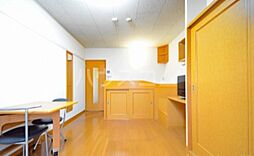 レオパレスとみもり 206 2階1Kのリビング/ダイニング