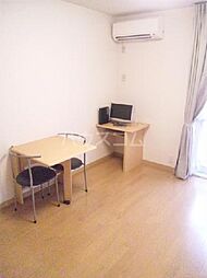 レオパレスサンロード 105 1階1Kのリビング/ダイニング