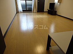 レオネクストクラルテ 102 1階1Kのリビング/ダイニング