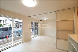 ニーナサクレ 1階2LDKのリビング/ダイニング