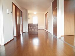 パークドオートム　Ｅ 2階3LDKのリビング/ダイニング