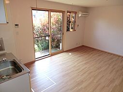 京成松戸線 三咲駅 徒歩12分の賃貸アパート 1階1LDKのリビング/ダイニング