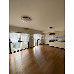 名古屋市営桜通線 鳴子北駅 徒歩33分の賃貸マンション 3階1LDKのリビング/ダイニング