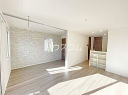 リバーサイド・Ｓ 203 2階1LDKのリビング/ダイニング