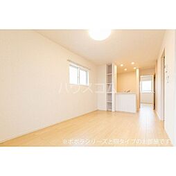 エミールII 201 2階2LDKのリビング/ダイニング