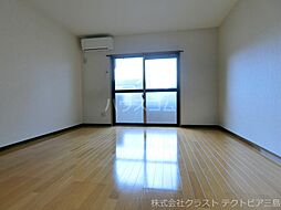 JR御殿場線 大岡駅 徒歩17分の賃貸マンション 2階1DKのリビング/ダイニング