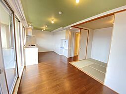 ネバーランド西京極 6階3LDKのリビング/ダイニング