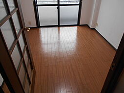 エリーフラッツ西京極 5階1Kのリビング/ダイニング