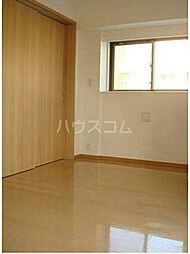 グランハイツ東新宿 5階1LDKのリビング/ダイニング