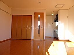 アクアヒルズ 202 2階ワンルームのリビング/ダイニング