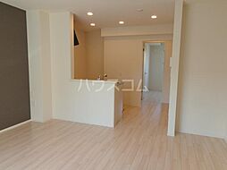 アードレークレセント 102 1階1LDKのリビング/ダイニング