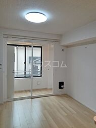 ノワ・ルーナ 103 1階ワンルームのリビング/ダイニング