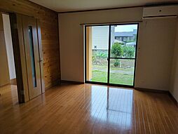 ＫＡＬＭＩＡ 1階3LDKのリビング/ダイニング