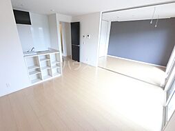 東武小泉線 西小泉駅 徒歩32分の賃貸アパート 2階2LDKのリビング/ダイニング