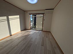 ハッピーハウスIII 105 1階1Kのリビング/ダイニング