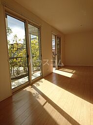 北大阪急行電鉄 箕面船場阪大前駅 徒歩16分の賃貸テラスハウス